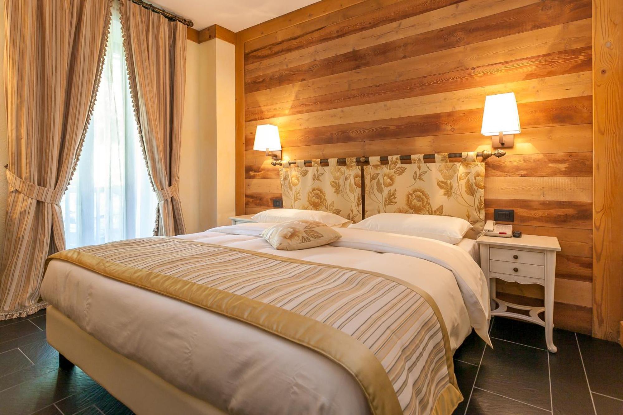 Hotel Lo Scoiattolo Courmayeur Bilik gambar